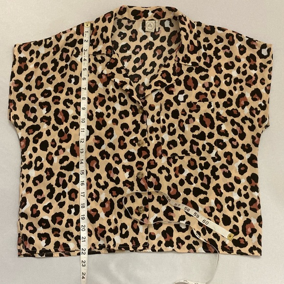 Paper Crane cheetah print button down T-shirt blouse size XL - Picture 9 of 11